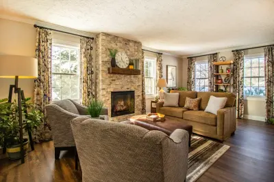 Interiors by Carolyn Rigo - Window Installation & Replacement in Painesville, OH