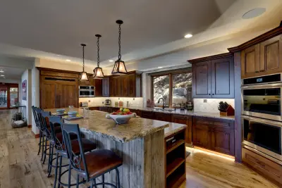 Glenbrook Getaway — Interior Design & Decorating project by Interior Motives