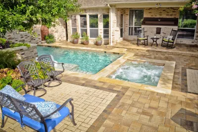 Courtyard Pool by Mirror Lake Designs
