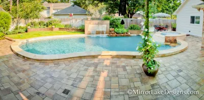 Mirror Lake Designs - Tree Planting & Transplanting in Spring, TX