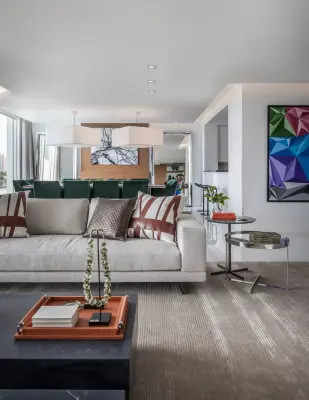 Hamptons South - Aventura, Florida — Interior Design & Decorating project by 2id Interiors