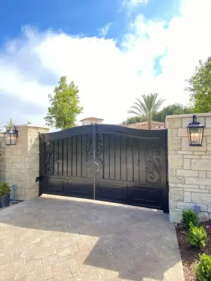 Madera Custom Doors - Garage Door Installation & Repair in Fullerton, CA