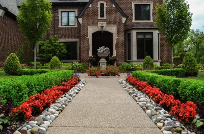 Motor City Landscaping - Retaining Wall Construction in Rochester Hills, MI