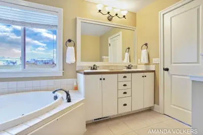 Skinny House-Interior Design - Kitchen Remodeling in Grand Rapids, MI