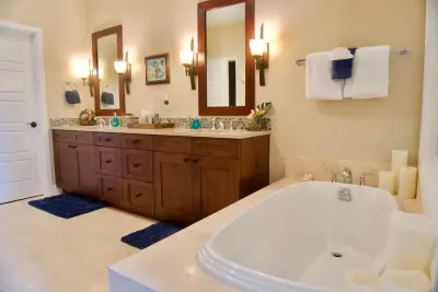 K + Interiors - Kitchen Remodeling in Hawaiian Islands, HI