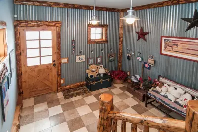 Catamount Lake - Three Bears Ranch — Interior Design & Decorating project by Steamboat Interiors, Corp.