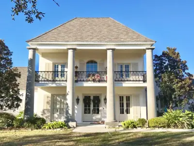 Lake Charles, Louisiana — Interior Design & Decorating project by Debi Davis Interior Design