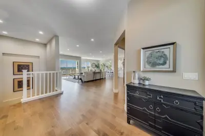 Lake Park Court - Showcase Residence — Interior Design & Decorating project by Four Seasons Design Team