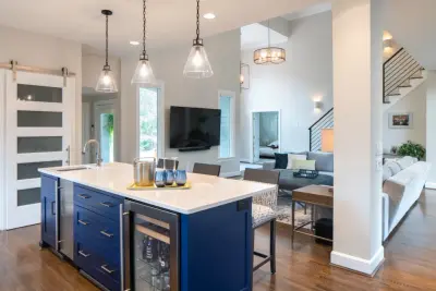 Dynamic Contemporary — Interior Design & Decorating project by Trace & Scale