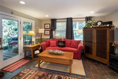 Renovated Traditional NC Mountain Bungalow — Interior Design & Decorating project by RYS Interior Consulting