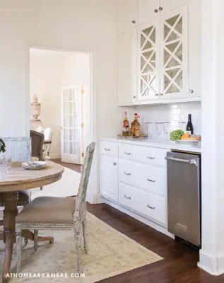 North Palm Street in the Heights - Little Rock, AR — Interior Design & Decorating project by Debi Davis Interior Design