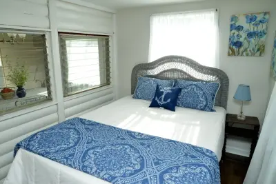 Fresh Starts Cottage — Interior Design & Decorating project by Sonia Isle