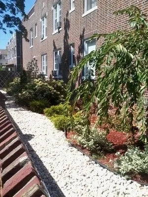 New York plantings roof top garden and terrace garden design NYC, Manhattan — Landscape Construction project by NY Plantings Irrigation And Landscape Lighting