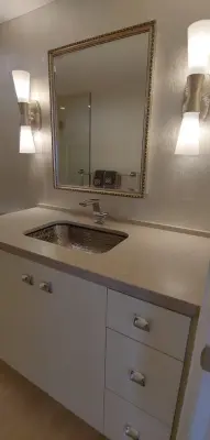 Jupiter Florida Oceancrest Condominium Guest Bathroom — Interior Design & Decorating project by Southeast Interior Design, Inc.
