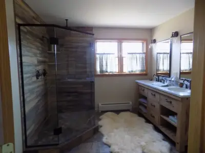 J.E. Hale Construction Inc. - Flooring Installation Services in Lyndonville, VT