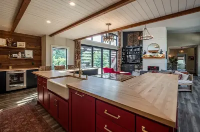 Holtz Custom Homes and Remodeling, LLC - Architectural & Building Design Services in Lake Delton, WI
