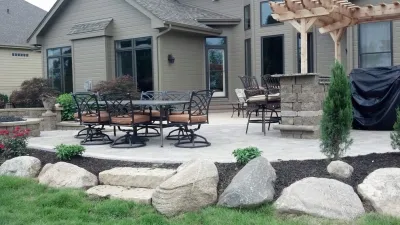 Omaha Turf Management, LLC - Retaining Wall Construction in Omaha, NE
