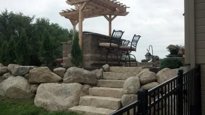 Omaha Turf Management, LLC - Retaining Wall Construction in Omaha, NE