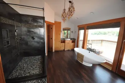 Robert R Bauer Building Contractors - Custom Home Builders in Moneta, VA
