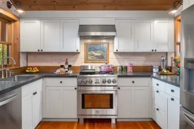 Goose Creek Builders - Flooring Installation Services in Vergennes, VT