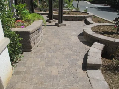 Country Manor Walls and planters — Landscape Construction project by Pacific Dreamscapes