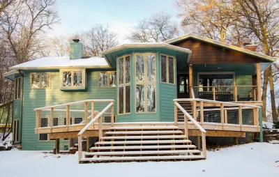 Waller Outdoor Coating — Home Renovation & Remodeling Services project by Pete's Cabin Care & Remodel