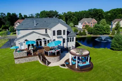 2016 National Deck Competition Champions by the North American Deck & Railing Association by Trex Company INC