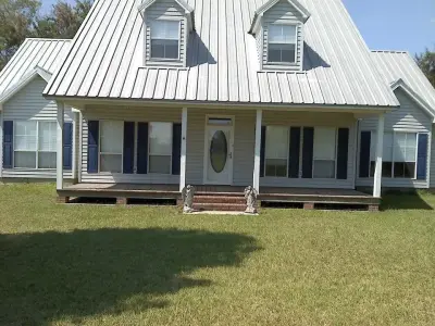 Jp Enterprises - Roofing & Gutter Services in Plaquemine, LA