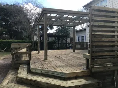 Decked Pergola by Garden Home Spaces