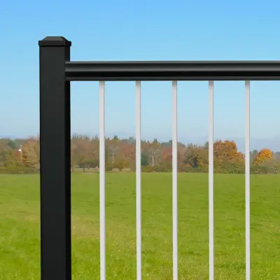 Guardrail by Williams Aluminum Railing