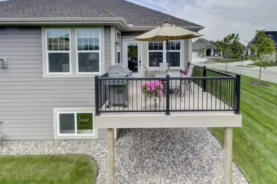 Williams Aluminum Railing - Deck Building & Repair in Eagan, TN