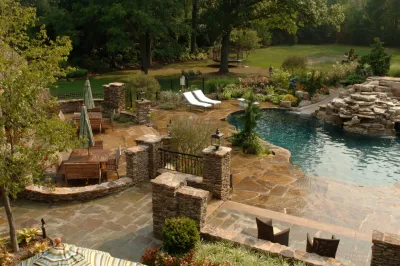 Pleasant View Construction - Tree Planting & Transplanting in Saint Louis, MO
