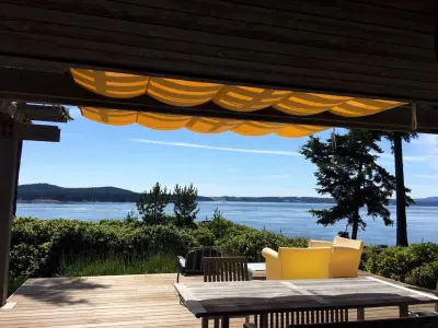 Lakehouse Pergola with Dual Rows of 5'X10' Infinity Canopy by Infinity Canopy