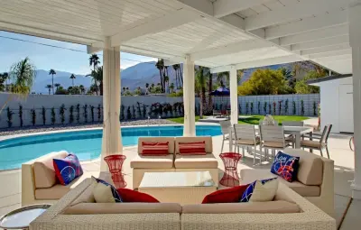 Palm Springs Holiday Rental — Interior Design & Decorating project by Make It-Home