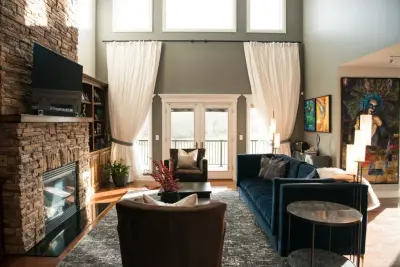 Petrey Home — Interior Design & Decorating project by Moderno Design House