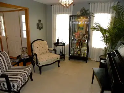 Keyboard Chamber — Interior Design & Decorating project by Jeff Rice, Decor Designs, Inc.