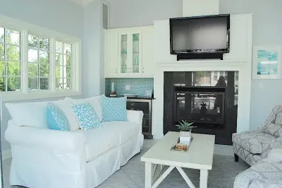 Queen Bee Interiors - Interior Design & Decorating in Western Springs, IL
