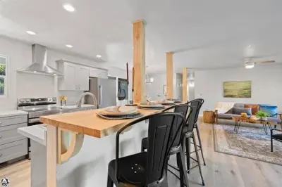 Blisbe, Inc. - Custom Cabinets & Cabinetry in Soulsbyville, CA