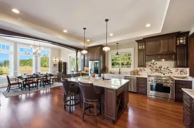 SOUTHERN PROPERTY — Interior Design & Decorating project by Nest Design Studio LLC