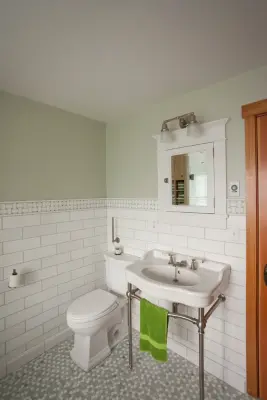 Splash Off! — Interior Design & Decorating project by Jennifer Ryan Design