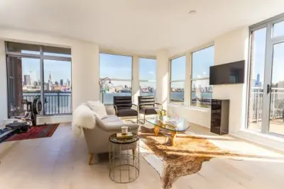 WELL STAGING - 1125 MAXWELL PLACE, HOBOKEN, NJ — Interior Design & Decorating project by OrganizDwell, LLC