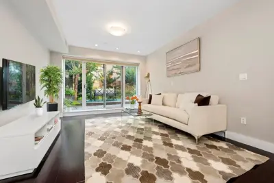 STAGED WELL - 190 CONSELYEA STREET, UNIT 1, BROOKLYN, NY — Interior Design & Decorating project by OrganizDwell, LLC