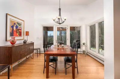 Home Staging for Sale — Interior Design & Decorating project by Outside The Box Designs By Kate Kimmich