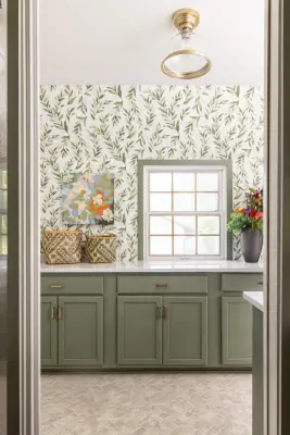 Tee-rrific Makeover: Bargain Mansions Season 4 Episode 3 — Interior Design & Decorating project by Tamara Day Design