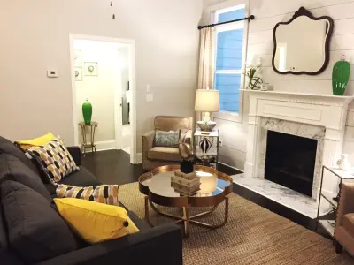 Mountain View Villas — Interior Design & Decorating project by FabDiggity Inc.