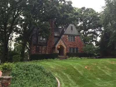 VanWeelden Co. - Roofing & Gutter Services in Des Moines, IA