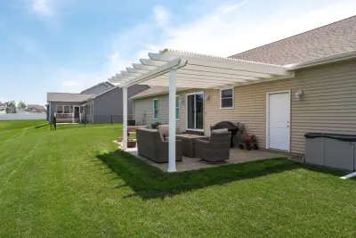 Independent Pergolas — Deck Building & Repair project by Heartland Pergolas