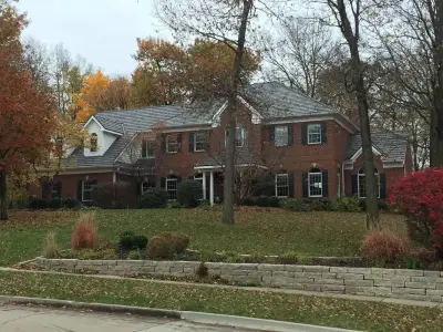 604 South 33rd Avenue, West Des Moines — Deck Building & Repair project by VanWeelden Co.