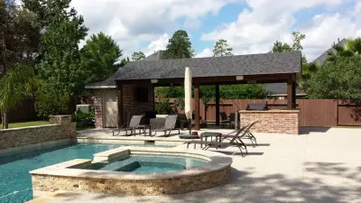 E V Decks And Gazebos - Custom Home Builders in Conroe, TX