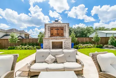 Backyard Retreats - Landscape Design in Pearland, TX
